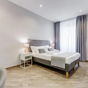 2* Casa de hóspedes Colonna Luxury